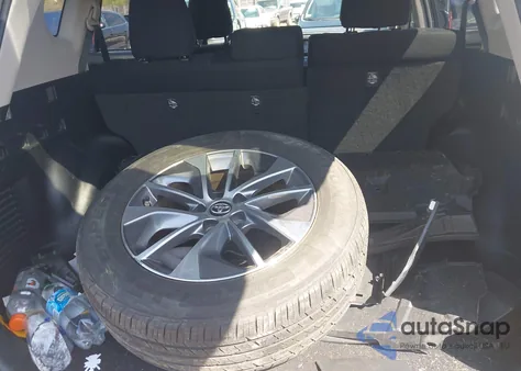 2017 Toyota Rav4 Hybrid Xle из США, поврежденный, VIN JTMRJREV3HD089872